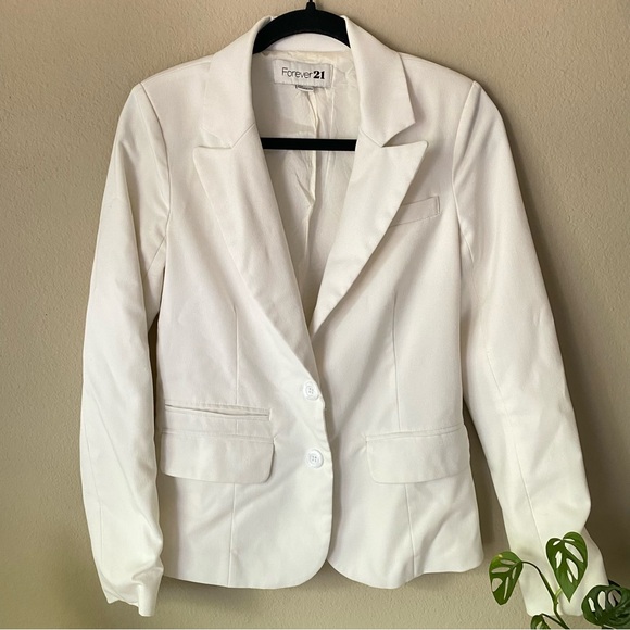 Forever 21 Jackets & Blazers - Forever 21 White Blazer Suit Jacket with Pockets Business Casual Professional